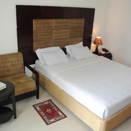 Hotel Mishuk Cox's Bazar Zimmer foto