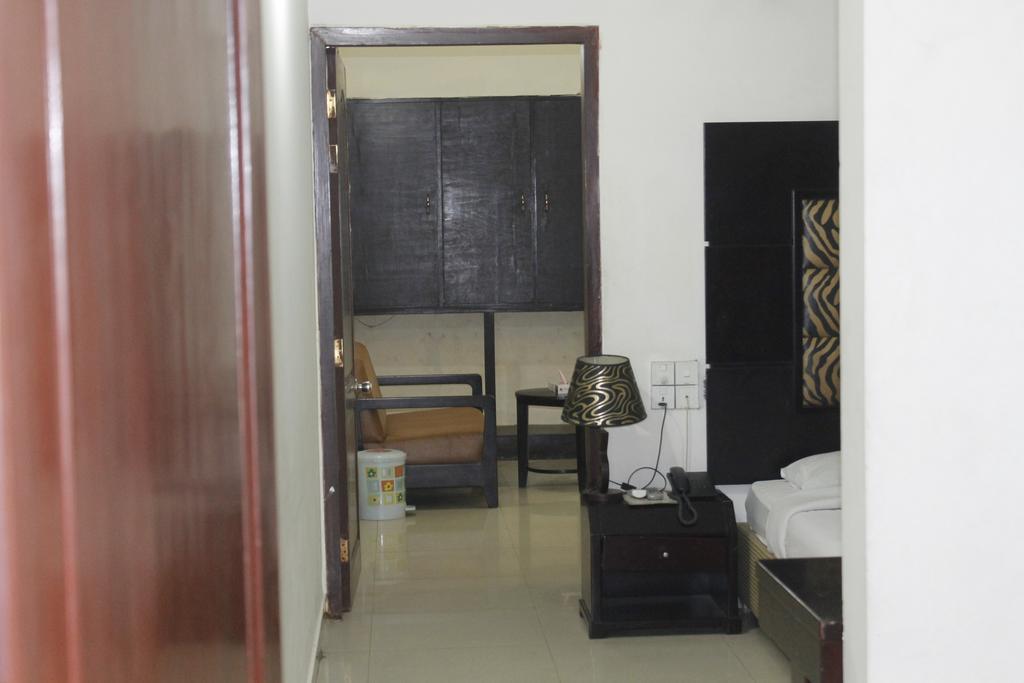 Hotel Mishuk Cox's Bazar Exterior foto